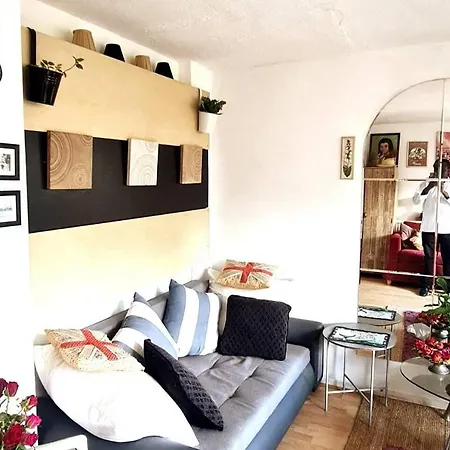 Lovely 2-Bed Apartment In Battersea London